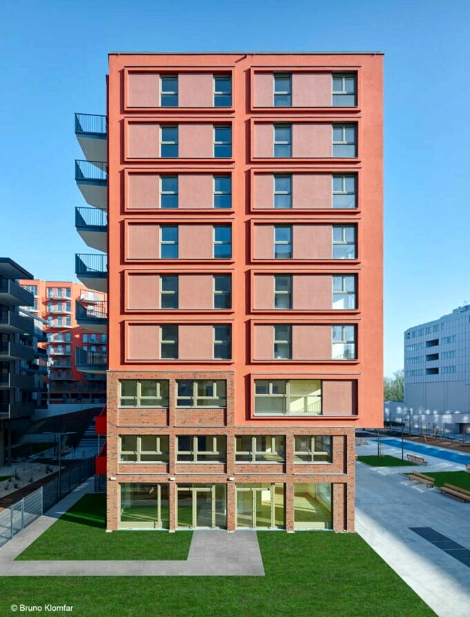 Kitasenzoku Wohnung / Tomoyuki Kurokawa Architekten